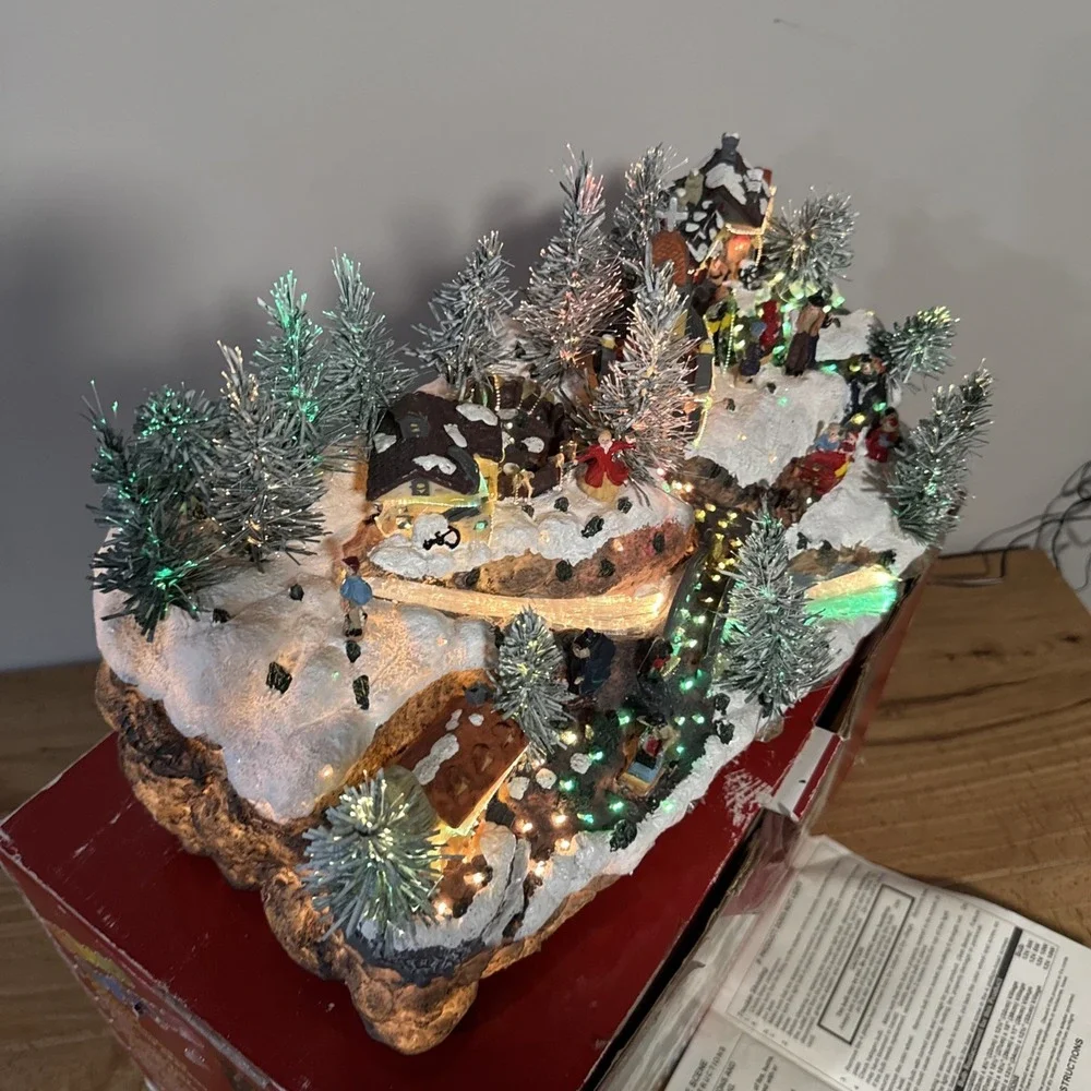 Puleo Fiber Optic Color Changing Christmas Village Lighted Decor 030018 With Box